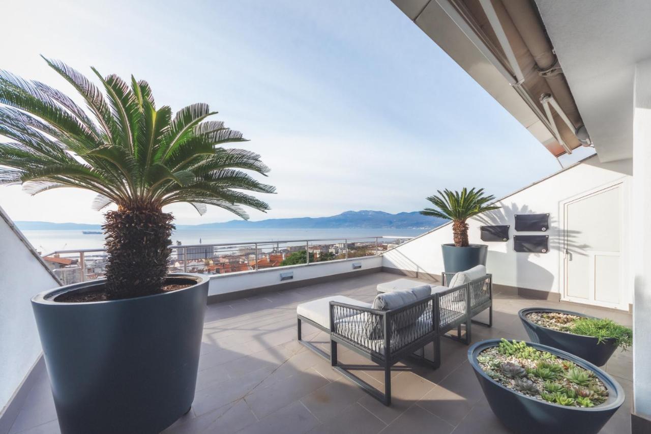 Penthouse Belvedere City View With Private Parking Rijeka Exteriör bild